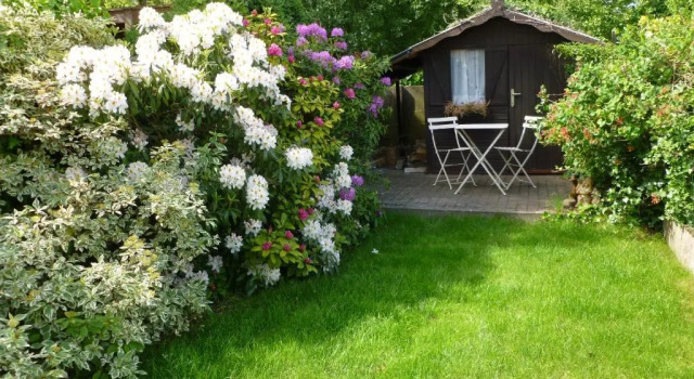 Коттедж Close to centre, 3 rooms, 2 bathr & wc, free parking & wifi, spacious living area & kitchen
