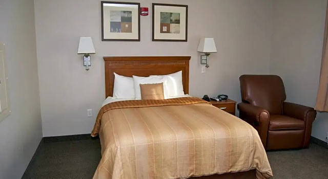 Двухместная студия люкс Candlewood Suites Elkhart by IHG