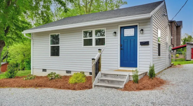 Коттедж 2 Mi to Downtown: Greensboro Home By Park!