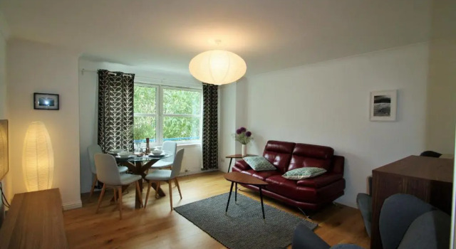 Riverside apartment, Забронировать Апартаменты/квартира Отели Инвернесс с парковкой, рядом с Музей и художественная галерея Инвернесса, Парковка