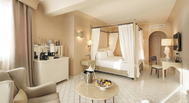 Номер Standard Therasia Resort Sea and SPA - The Leading Hotels of the World