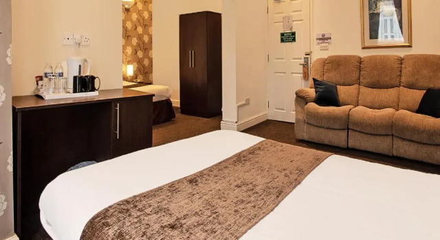 Двухместный семейный номер Standard The Waverley Hotel