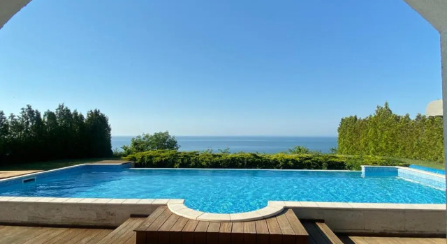Вилла Private seaview villa in BlackSeaRama - 1st line