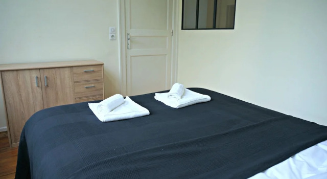 Appart Hôtel Lille - COLAS, Забронировать Отель Отели Лилля с парковкой, рядом с Chambre de Commerce, Парковка