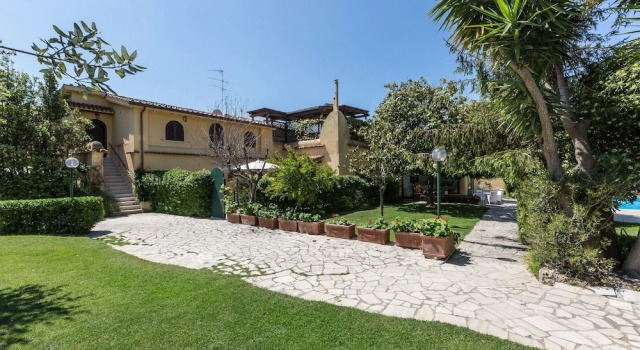 Maison Dali Beach, Rezervovat Hotel Hotely v Lazio s parkováním, Parkování