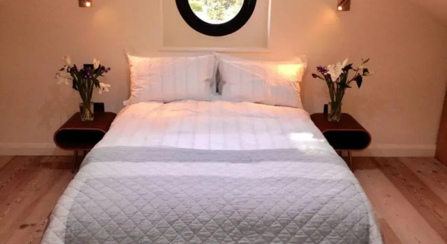 Luxury Coach house next to woodland in Knutsford, Забронировать Отель Натсфорд Чешир