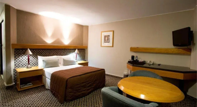 President Hotel, Prenota Hotel Bloemfontein Central Bloemfontein