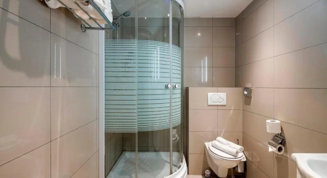 Двухместный номер Souterrain No Window Hotel Iron Horse