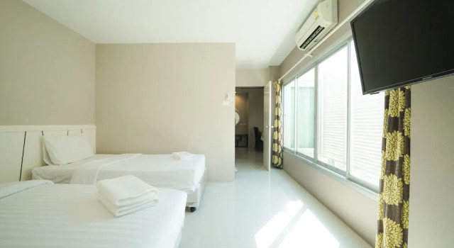 Люкс c 1 комнатой Hotel B