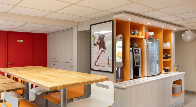 Premiere Classe La Ville Du Bois, Rezervovat Hotel La Ville-du-Bois Essonne