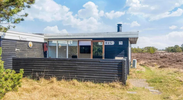 Коттедж Child Friendly Holiday Home in Fanø near Sea