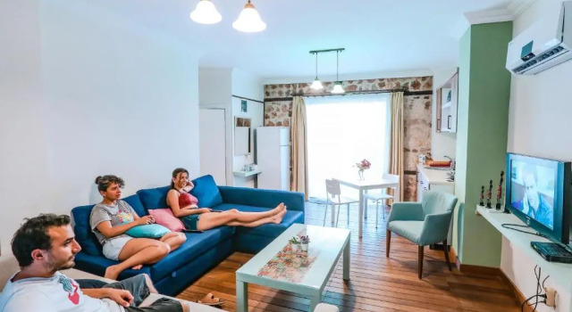 Люкс с видом на бассейн The Suite Apart Hotel