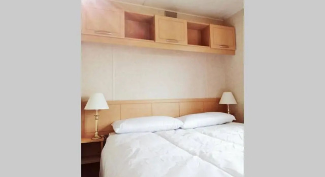 Beachside, Family-friendly, WiFi, 8 berth Caravan 133