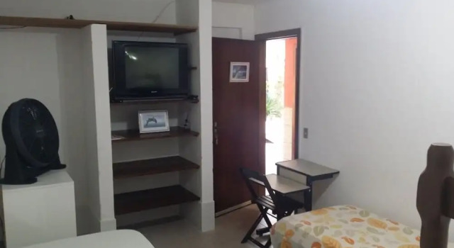 Четырёхместный номер Economy Beira Mar Hostel