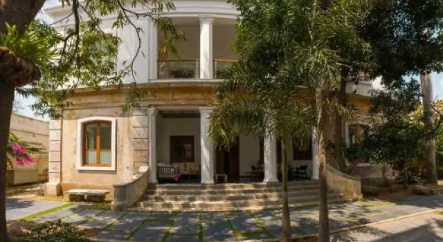 La Villa, Забронировать Отель Бизнес-отели штата Тамилнада, 4* 5*