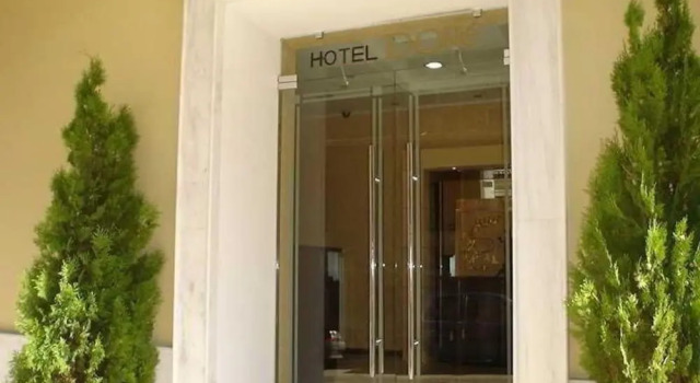 Best Western Dore, Забронировать Отель Отели Афины с парковкой, рядом с Железнодорожная станция Виктория, Парковка