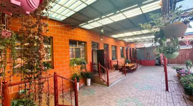 Tex Ming Lanshe B&B, Prenota Bed & breakfast Hotel a Xinjiang con parcheggio, Parcheggio