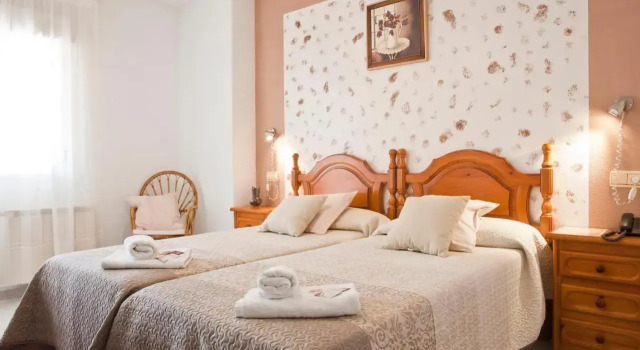 Hotel Rural El Molino, Book Hotel Hotels in Extremadura with Breakfast, Breakfasts