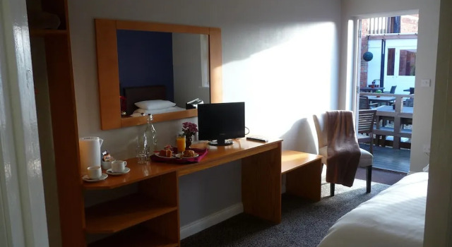 Willow Barn Hotel & Restaurant, Забронировать Отель Отели Англии 3 звезды, 3*