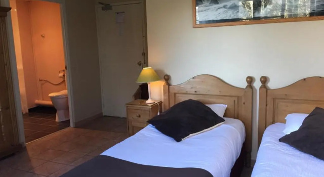 Двухместный номер Standard Best Western Le Moulin Aux Draps