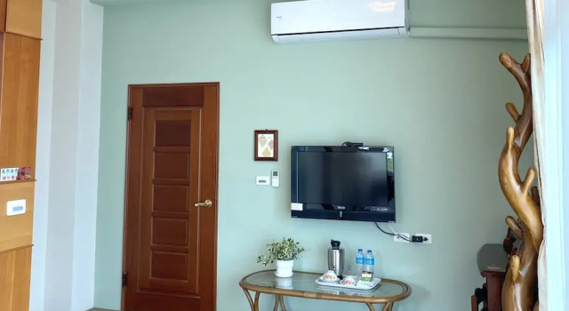 Двухместный номер Standard с балконом TONG YI Homestay
