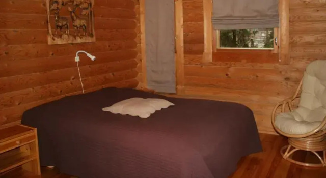 Kullankallis, Book Hotel Kolari Lapland