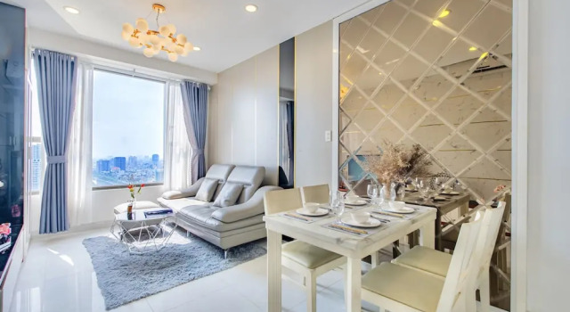 Апартаменты с 2 комнатами с балконом Rivergate Residence Saigon Central Walk to District 1 Free Pool