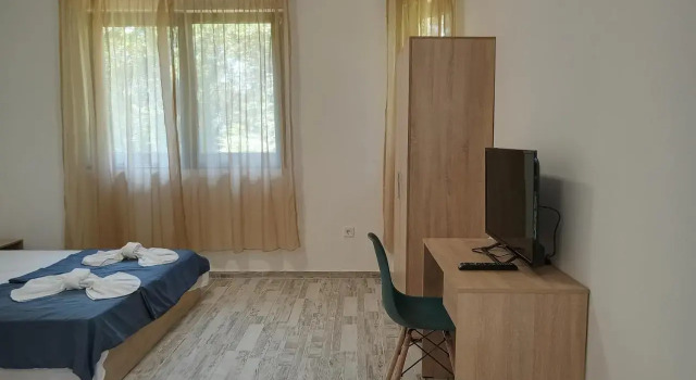 Guest Rooms Oasis 2, Забронировать Гостевой дом Китен Район Приморско