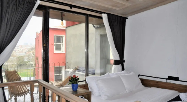 Апартаменты Rooftop Balat Rooms & Apartments Turkuaz Olive