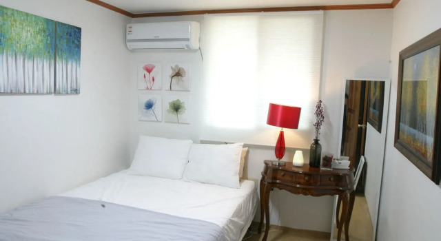 Refee House