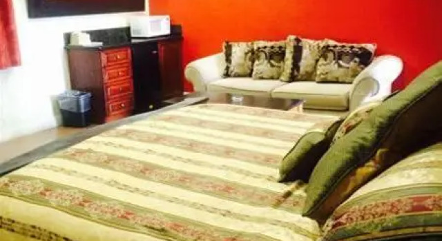 Номер Standard Travelers Inn