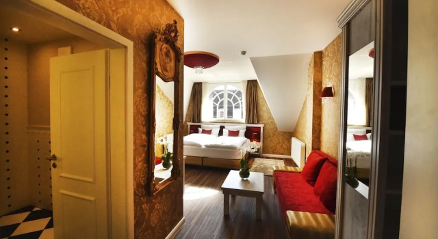 Люкс Deluxe MOMENTS Boutique Hotel