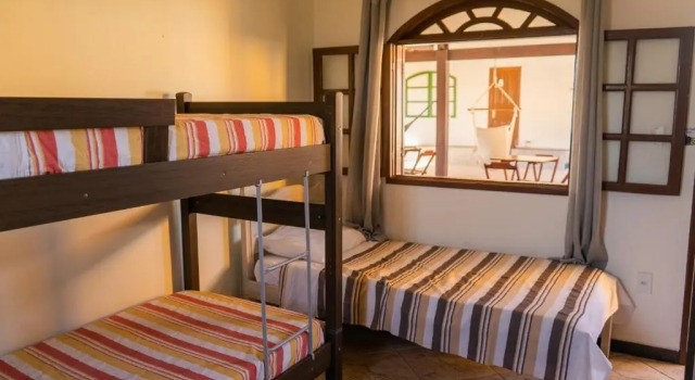 Кровать в общем номере (женский номер) Beach Hostel & Suites, Cabo Frio
