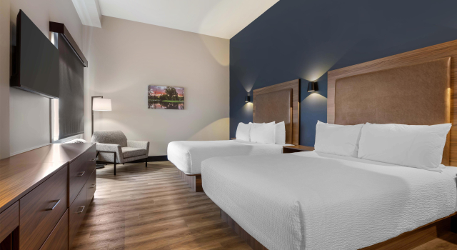 Четырёхместный номер Standard Best Western Plus Neepawa Hotel