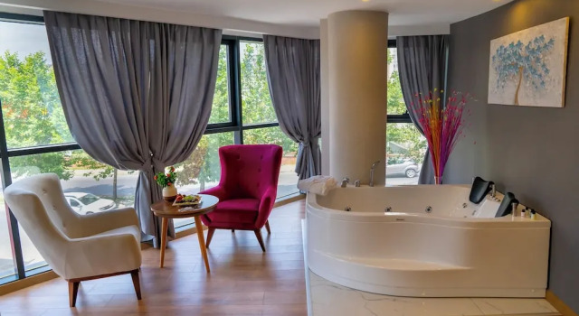 Люкс Parla Suite Hotel
