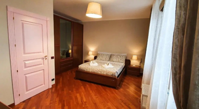 Casa de Amicis 18