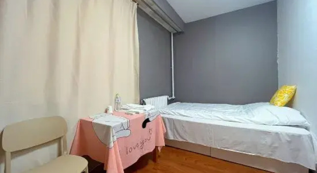 Qingdao Strawberry Apartment