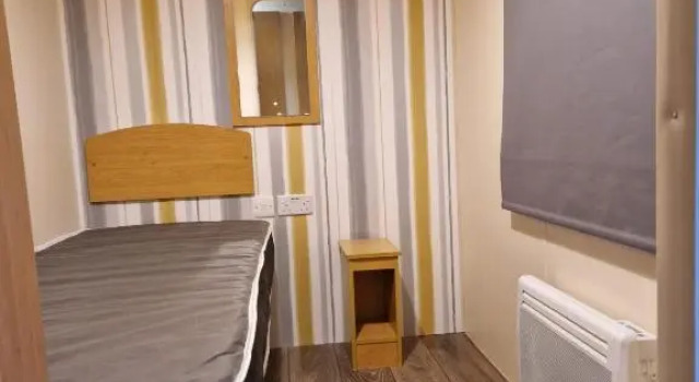 3-bed cosy home with fireplace, sleeps 4, 50 deposit required, self-catering, Забронировать Отель Отели Исторического графства Суссекса с парковкой, Парковка