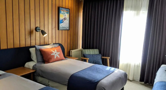 Трёхместный номер Standard Thredbo Alpine Hotel