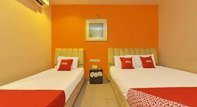 Люкс OYO 90510 Hotel Sahara