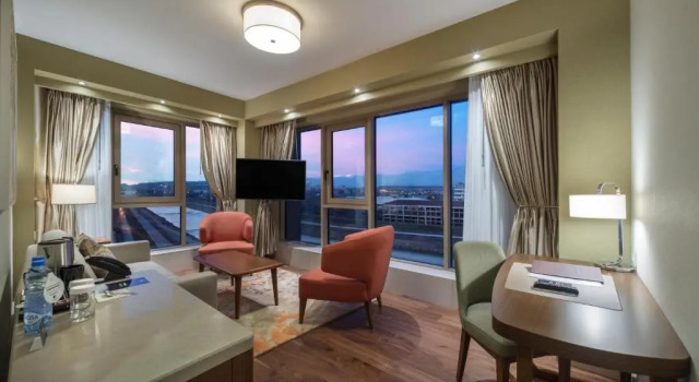 Двухместный люкс c 1 комнатой DoubleTree By Hilton Skopje