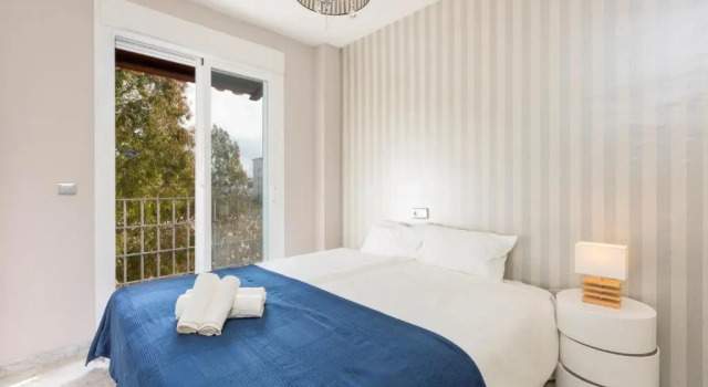 4 Bedroom apartment in Puerto Banus 150 meters from the beach