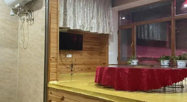 Yabuli Farm House Hotel, Rezervovat Farmářský pobyt Hotely v Zhenzhushan s parkováním, Parkování