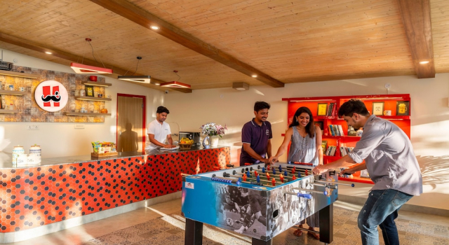 Moustache Hostel Nainital, Rezervovat Hostel Nainital Uttarakhand