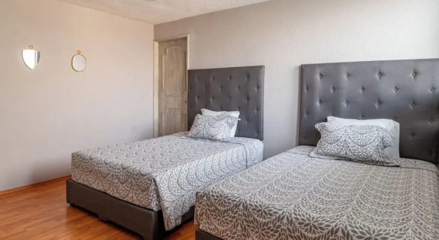 Penthouse Near Masaryk , Sleeps 16 , Pet Friendly, Забронировать Апартаменты/квартира Отели Мехико с парковкой, рядом с Аудиторио, Парковка