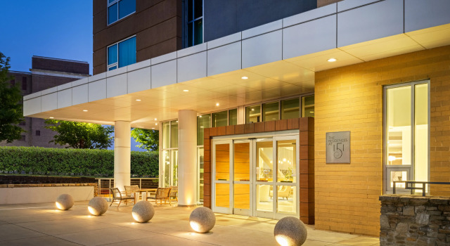 Hotel Indigo Asheville Downtown by IHG, Забронировать Отель Бизнес-отели Ашвилл, рядом с Гроув-Аркейд, 4* 5*