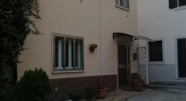 Номер Standard alloggio verona est S. Pietro