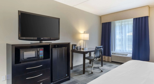 Двухместный номер Standard Best Western Hartford Hotel and Suites