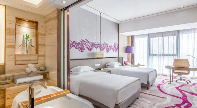 Двухместный клубный номер Standard Crowne Plaza Yibin by IHG