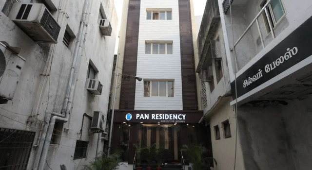 OYO 5230 Pan Residency